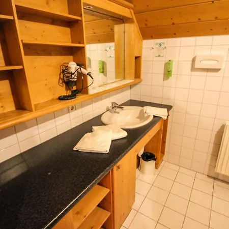 Hotel Heizmannshof & Restaurant 2*