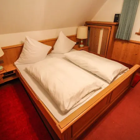 Heizmannshof & Restaurant Hotel 2*