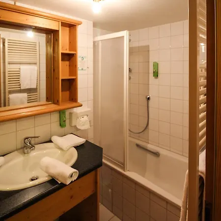 Hotel Heizmannshof & Restaurant 2*